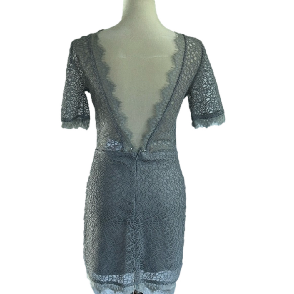 NWT: Gray Lace Party Dress: Size Medium